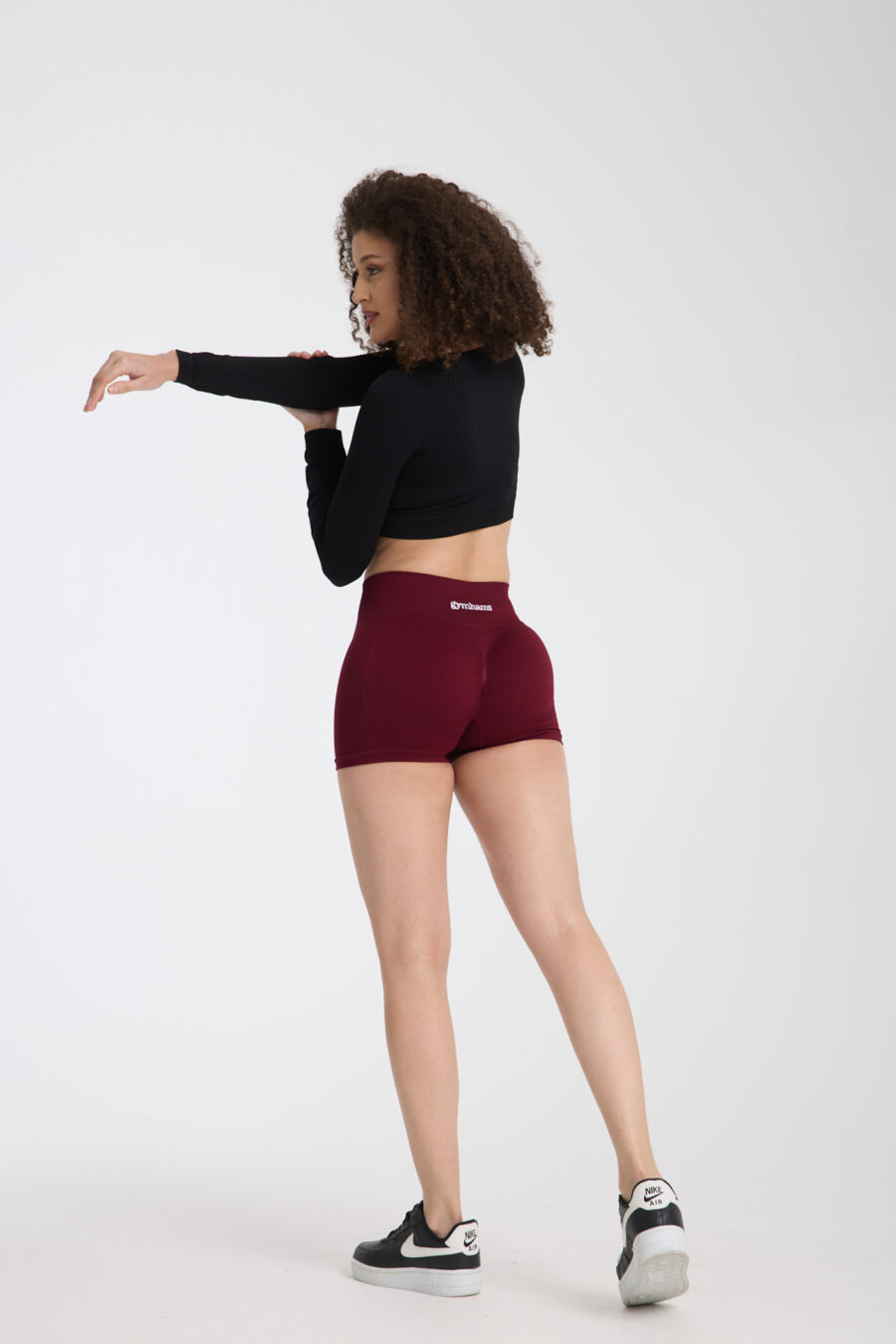 GYMHAMS Drop Shorts Bordo Kalça Büzgülü Süper Mini Şort – Push-up Toparlayıcı & Şekillendirici - Görsel 8